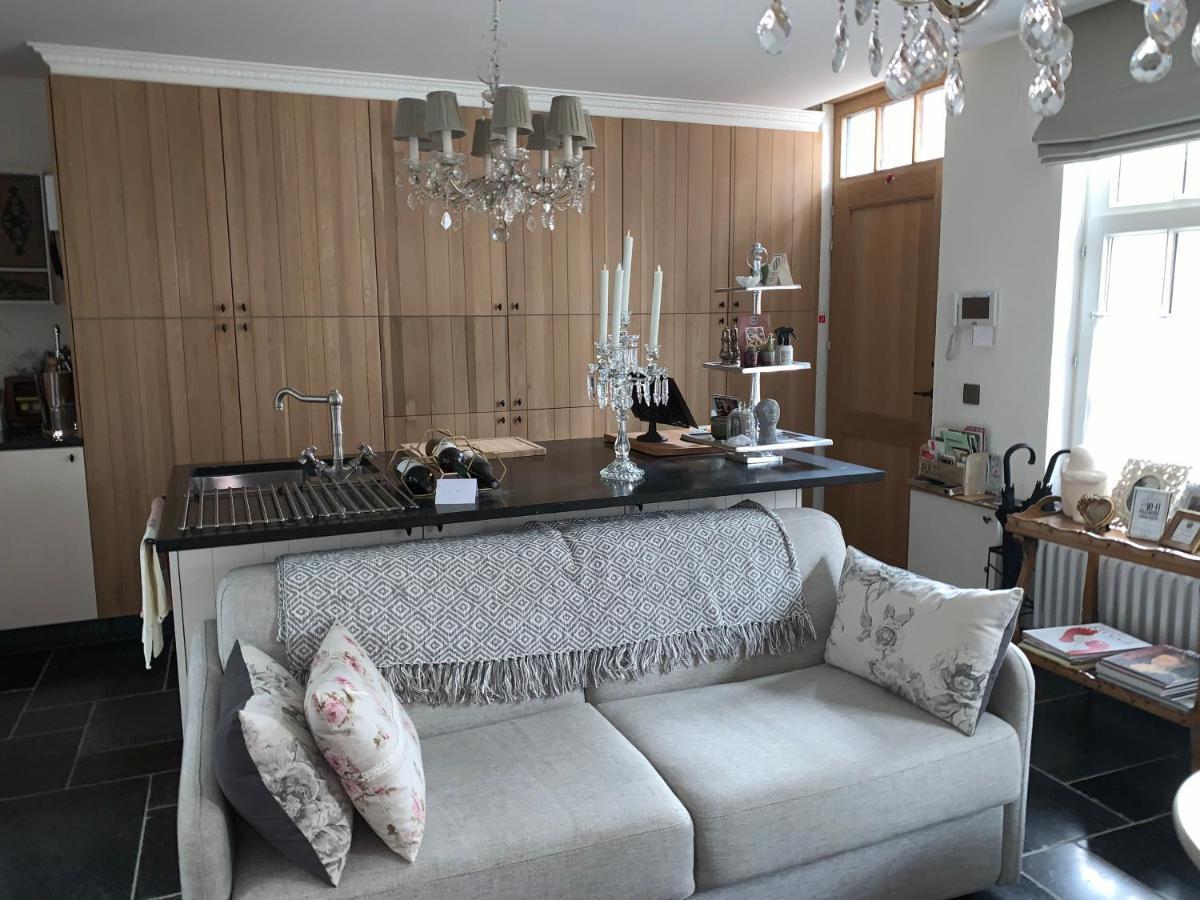 Guestsuite Lady Anna Μπριζ Εξωτερικό φωτογραφία